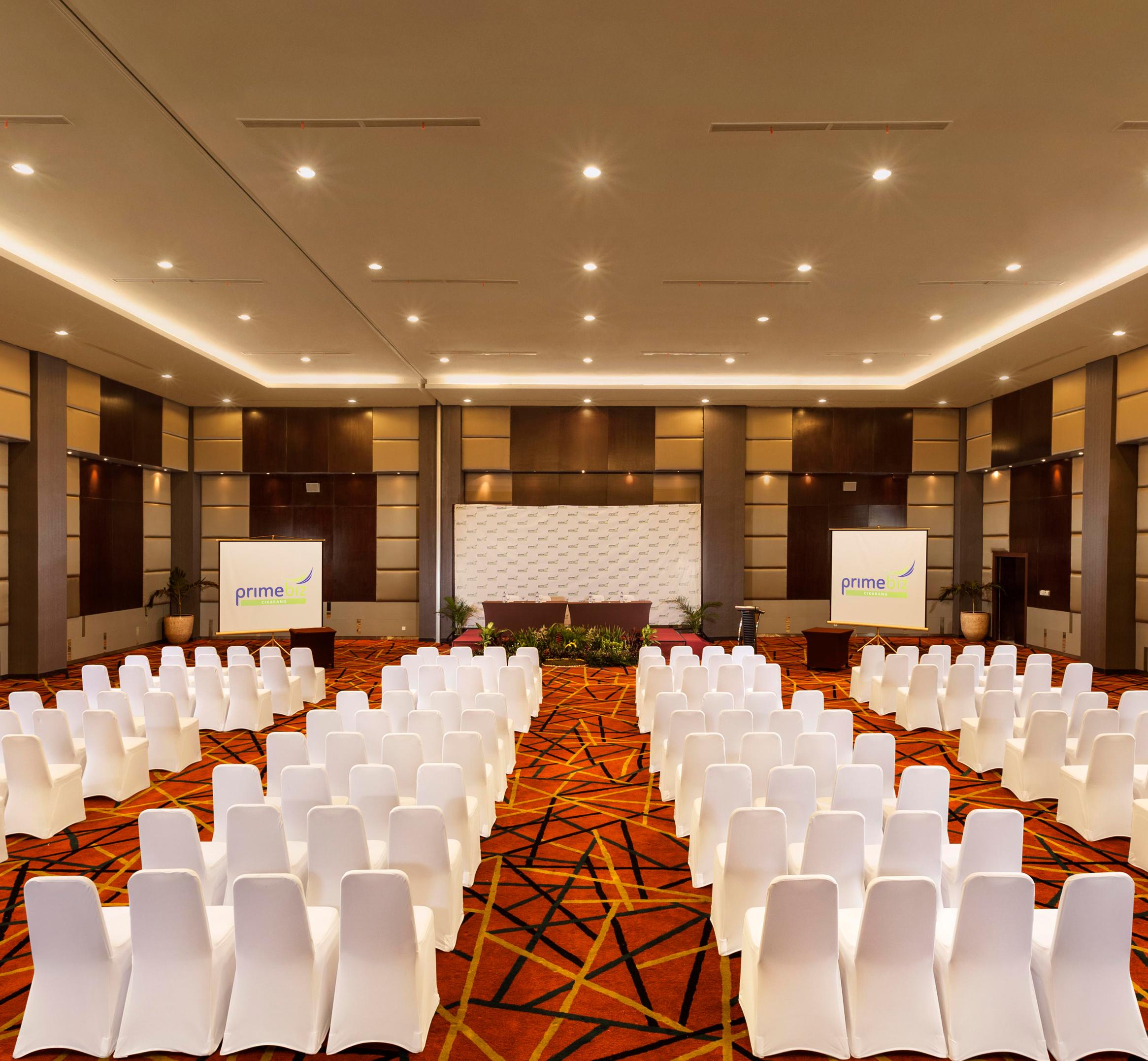 Primebiz Cikarang Hotel Exterior photo