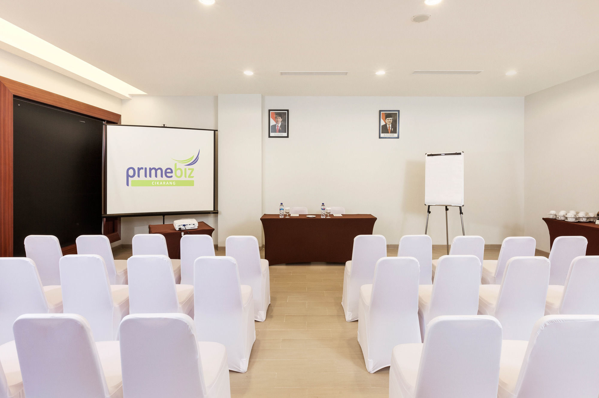 Primebiz Cikarang Hotel Exterior photo
